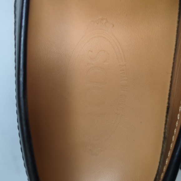 TOD'S LEATHER FLATS SHOES - Picture 9 of 13